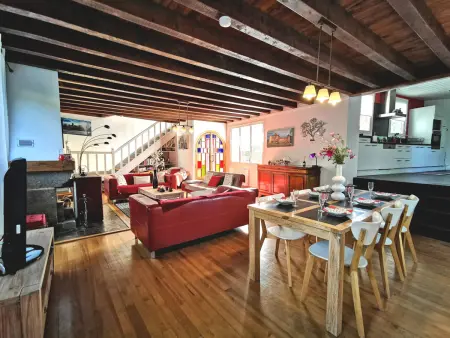 Grande maison au cœur d'un village historique avec terrasse et WIFI inclus - Photo 3