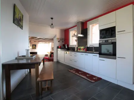Grande maison au cœur d'un village historique avec terrasse et WIFI inclus - Photo 5