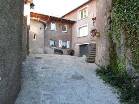 Grande maison au cœur d'un village historique avec terrasse et WIFI inclus - Photo 18