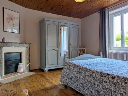 Maison de caractère avec jardin, idéale famille, près de Brioude, prox. baignade et ski - Photo 16