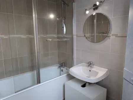 Maison cosy à Sully-sur-Loire, 5 chambres, terrasse, parking, draps et chauffage inclus - Photo 19