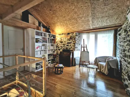 Charmante maison dans les gorges de la Loire avec terrasses et poêle à bois - Photo 6