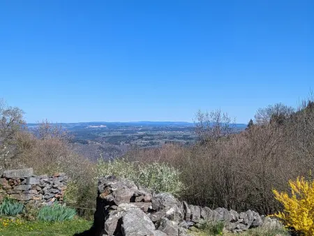 Charmante maison dans les gorges de la Loire avec terrasses et poêle à bois - Photo 16