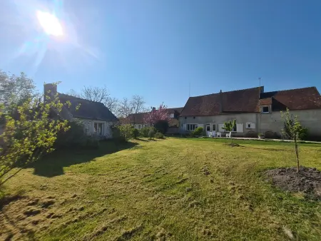 Charmante maison avec piscine en Brenne – 2 ch, jardin, draps et ménage inclus - Photo 7