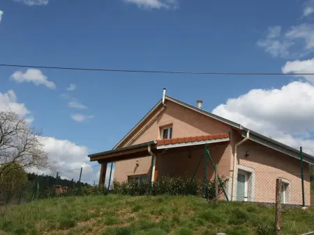 Gîte pour 4 avec terrasse couverte, parking privé et animaux acceptés - Photo 9