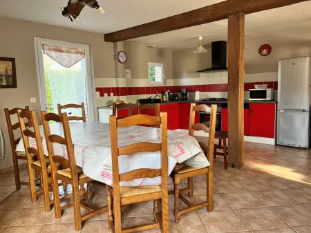 Grande maison de charme avec jardin clos, idéale pour familles et amis, au cœur du Perche - Photo 5