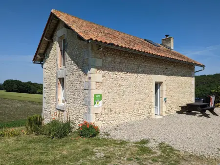 Maison isolée avec piscine privée et spa, Charente - Photo 3