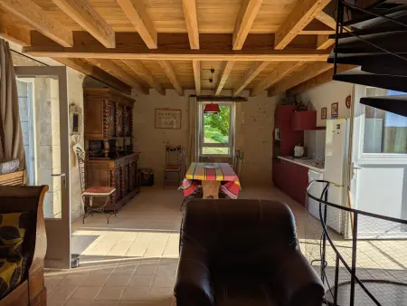 Maison isolée avec piscine privée et spa, Charente - Photo 4
