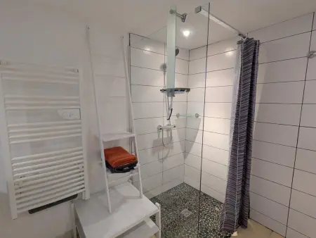 Maison isolée avec piscine privée et spa, Charente - Photo 20