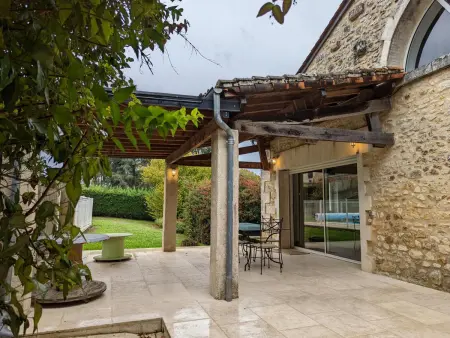 Gîte Charentais avec Piscine Chauffée, Jardin, Equip. Bébé et Recharge Électrique - Proche Périgord - Photo 1