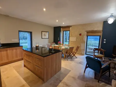 Maison de campagne avec piscine, tennis privé et WIFI - Photo 4