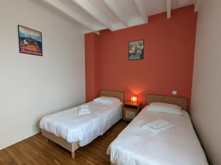 Gîte de charme avec piscine chauffée, jardin privatif et équipements bébés, à 15 min d’Angoulême - Photo 11