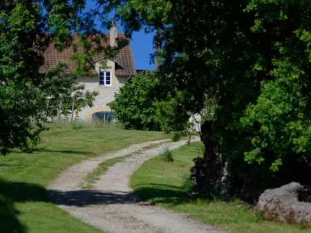 Grande maison de campagne avec piscine privée et animaux admis - Photo 4