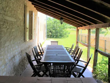 Grande maison de campagne avec piscine privée et animaux admis - Photo 10