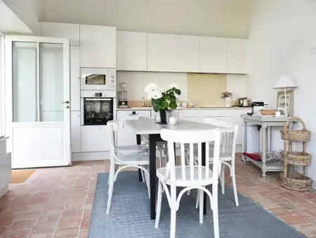 Maison au Charme du Village avec Jardin et Wi-Fi - 2 Chambres, 2 Salles d'eau, Cheminée - Photo 1