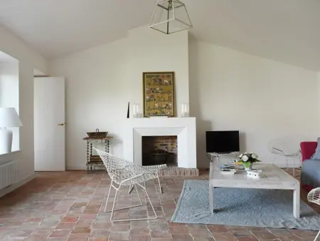 Maison au Charme du Village avec Jardin et Wi-Fi - 2 Chambres, 2 Salles d'eau, Cheminée - Photo 6