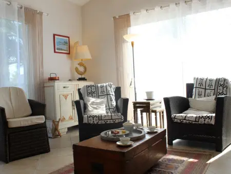 Villa 6 Personnes à Saint-Georges-d'Oléron avec Jardin - Photo 6