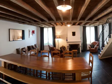 Gîte spacieux avec piscine chauffée, wifi et tennis au bord de la Loire - Photo 9