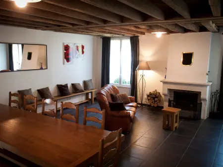 Gîte spacieux avec piscine chauffée, wifi et tennis au bord de la Loire - Photo 11
