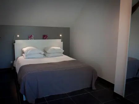 Gîte spacieux avec piscine chauffée, wifi et tennis au bord de la Loire - Photo 25