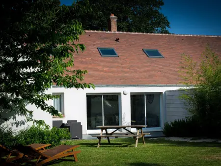 Gîte spacieux avec piscine chauffée, wifi et tennis au bord de la Loire - Photo 30