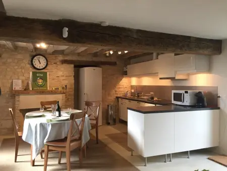 Maison charmante rénovée avec jardin près de Fontainebleau et de la forêt d'Orléans - Photo 3