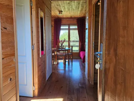 Chalet au calme avec terrasse, acceptant les animaux, parking et Wi-Fi inclus - Photo 2