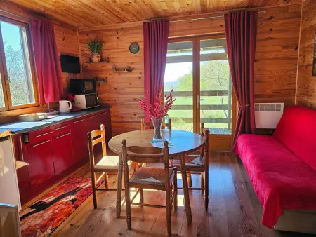 Chalet au calme avec terrasse, acceptant les animaux, parking et Wi-Fi inclus - Photo 3