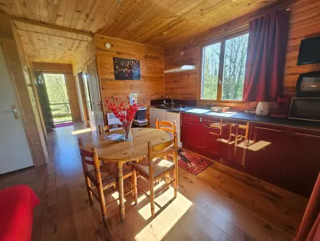 Chalet au calme avec terrasse, acceptant les animaux, parking et Wi-Fi inclus - Photo 4