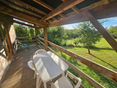 Chalet au calme avec terrasse, acceptant les animaux, parking et Wi-Fi inclus - Photo 8
