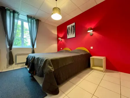 Maison de plain-pied rénovée en 2018 avec jardin privatif, calme, nature et activités à Saint-Julien - Photo 1