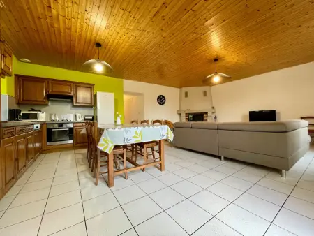 Maison de plain-pied rénovée en 2018 avec jardin privatif, calme, nature et activités à Saint-Julien - Photo 4