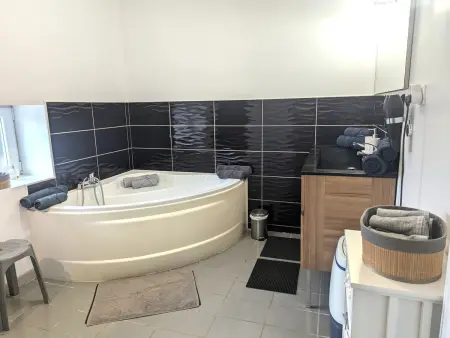 Gîte de Charme avec Sauna, Salle de Jeux et Connexion Fibre en Lorraine - Photo 34