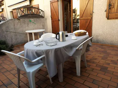 Villa Mitoyenne 6 Pers avec Terrasse, BBQ, Parking et WIFI à Grau d'Agde - Photo 1