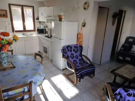 Villa Mitoyenne 6 Pers avec Terrasse, BBQ, Parking et WIFI à Grau d'Agde - Photo 2