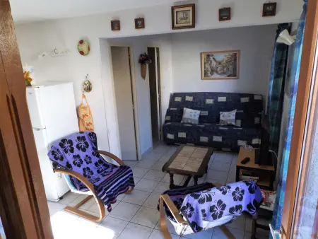 Villa Mitoyenne 6 Pers avec Terrasse, BBQ, Parking et WIFI à Grau d'Agde - Photo 3