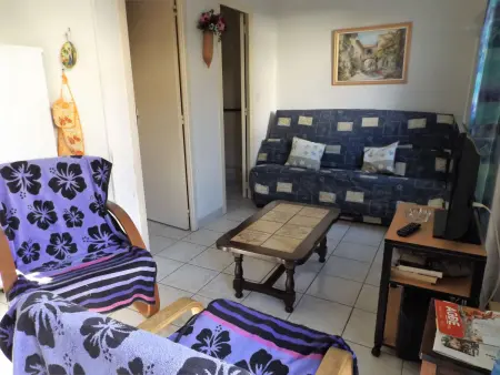 Villa Mitoyenne 6 Pers avec Terrasse, BBQ, Parking et WIFI à Grau d'Agde - Photo 4