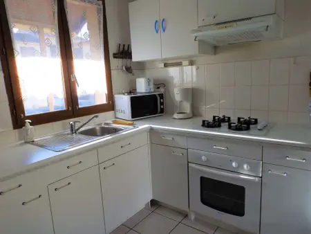 Villa Mitoyenne 6 Pers avec Terrasse, BBQ, Parking et WIFI à Grau d'Agde - Photo 6