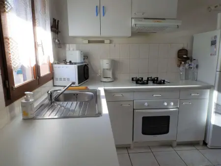 Villa Mitoyenne 6 Pers avec Terrasse, BBQ, Parking et WIFI à Grau d'Agde - Photo 7