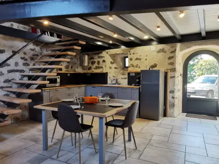 Maison de vacances rénovée, entre nature et ville, proche du Puy-en-Velay - Photo 2