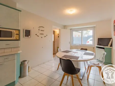 Gîte familial avec belle cour, 3 chambres, proche vignobles et activités, au calme en campagne angevine - Photo 2