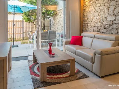 Maisonette en pierre rénovée avec jardin à 100m de la plage - 5/6 couchages et Wi-Fi - Photo 1