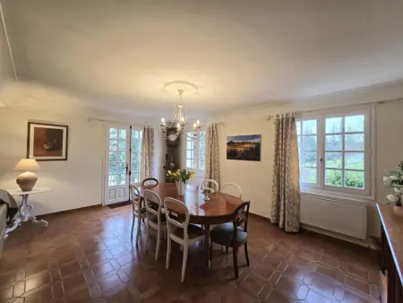 Maison spacieuse avec piscine, salle de sport, et équipements complets à Villamblard - Photo 8
