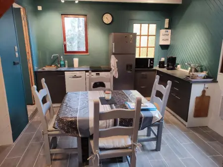 Chalet rustique au Périgord Noir avec terrasse et équipements inclus - Photo 3