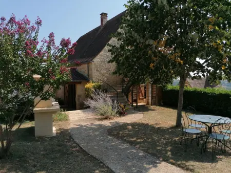 Maison périgourdine avec piscine et wifi, animaux admis, près de Domme - Photo 1