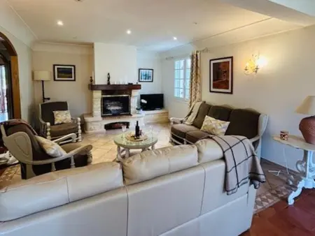 Maison spacieuse avec piscine privée et internet à Villamblard - Photo 2