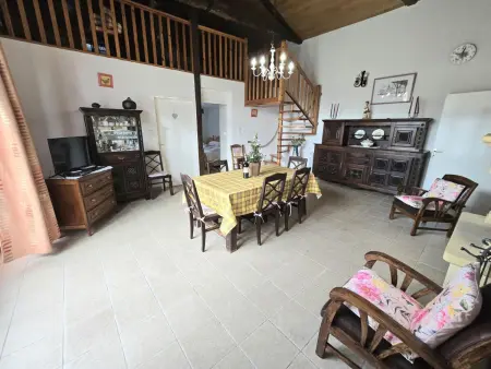Charmante maison en pierre avec cheminée et animaux acceptés - Photo 3