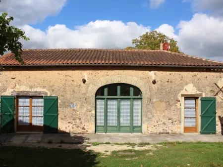 Charmante maison en pierre avec cheminée et animaux acceptés - Photo 20