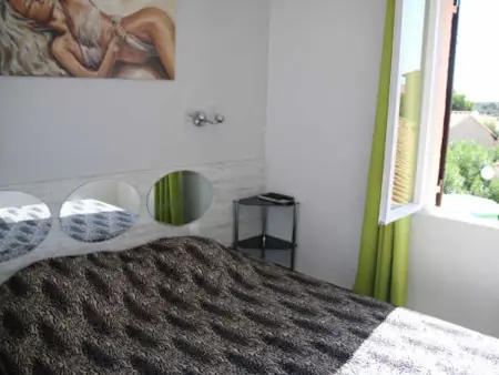 Villa Duplex Climatisée avec Terrasse, Piscine et Parking Gratuit à Agde - Photo 5