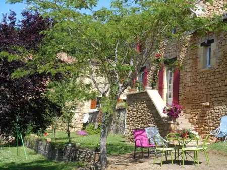 Maison avec jardin près de Sarlat, animaux admis - Photo 1